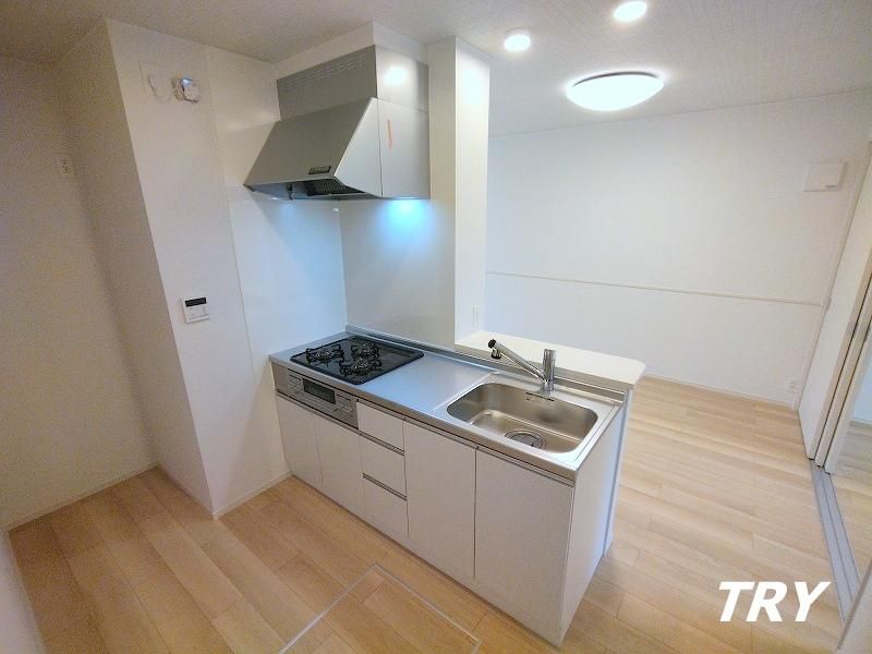 �y�L�b�`���z�@