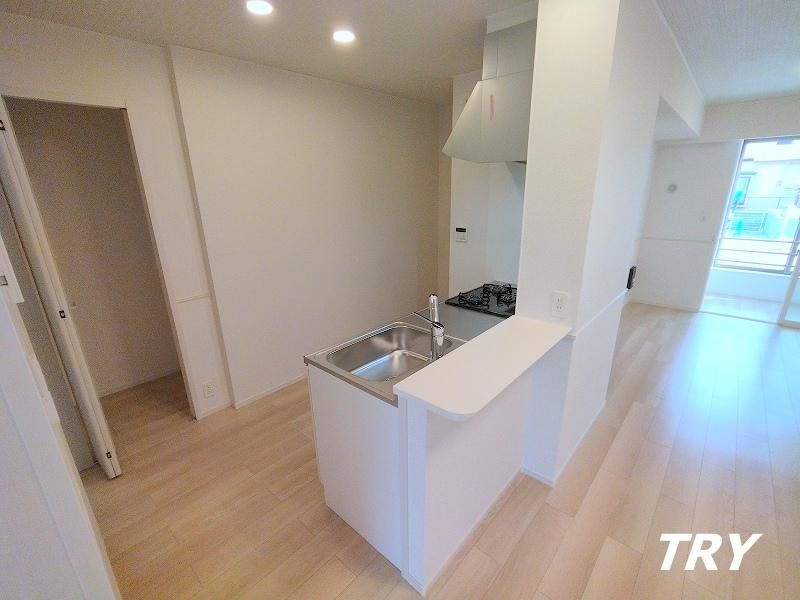 �y�L�b�`���z�@