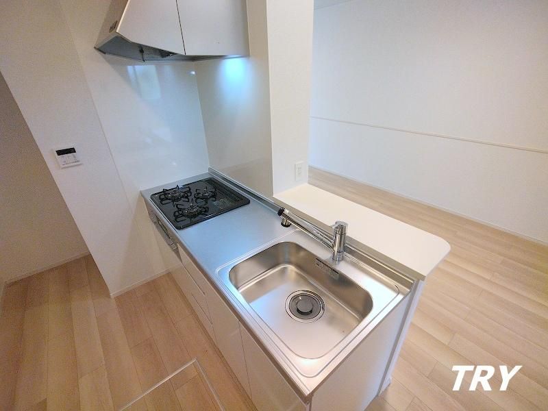 �y�L�b�`���z�@