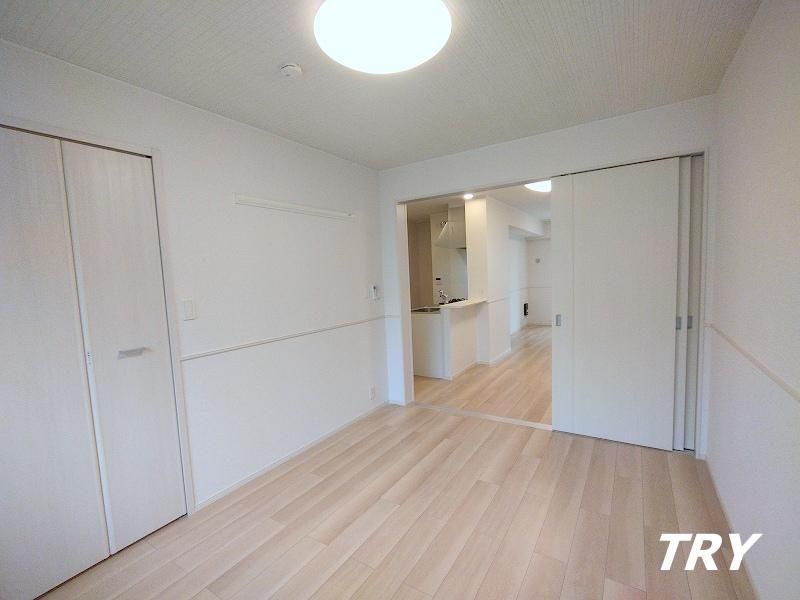 �y�Q���z�@