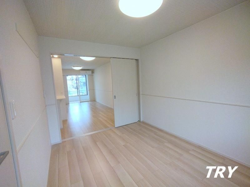 �y�Q���z�@