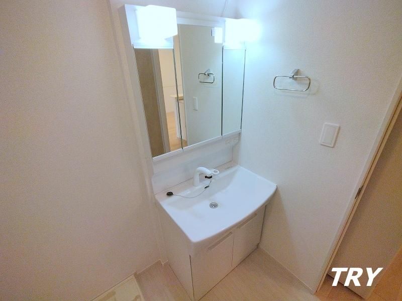 �y���ʏ��z�@