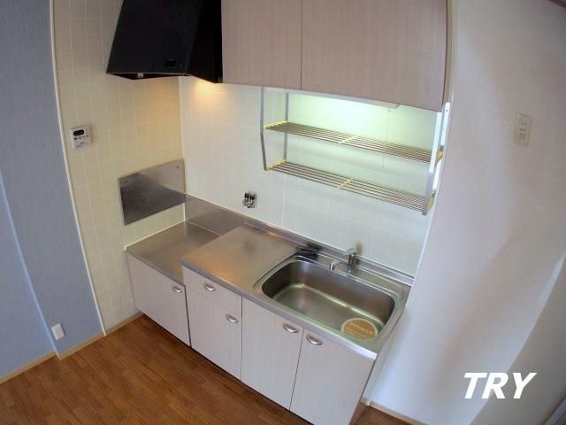 �y�L�b�`���z�@