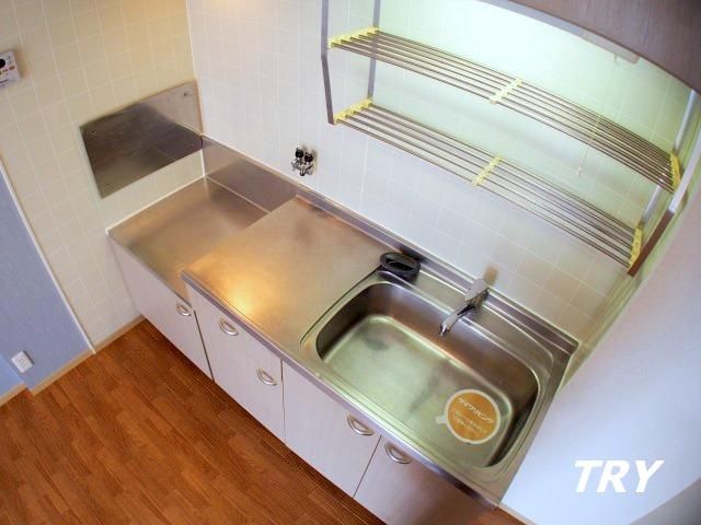 �y�L�b�`���z�@