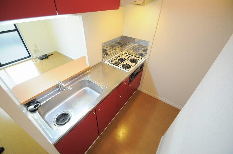 �y�L�b�`���z�@