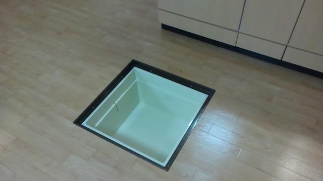 �y���[�z�@