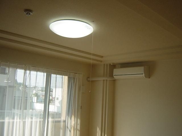 �y���̑��ݔ��z�@