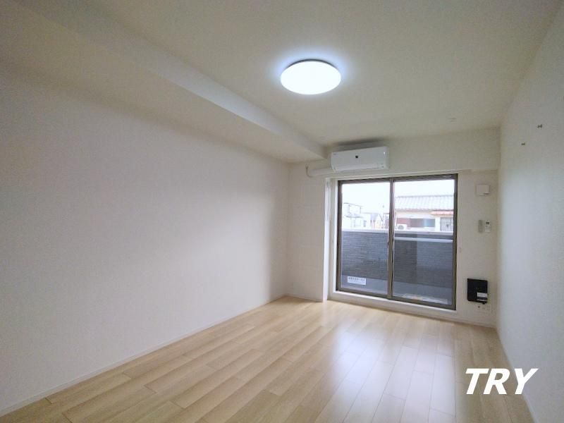 �y�Q���z�@