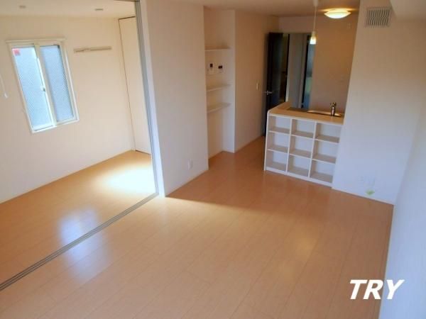 �y���ԁE���r���O�z�@