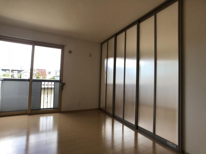 �y�����E���r���O�z�@