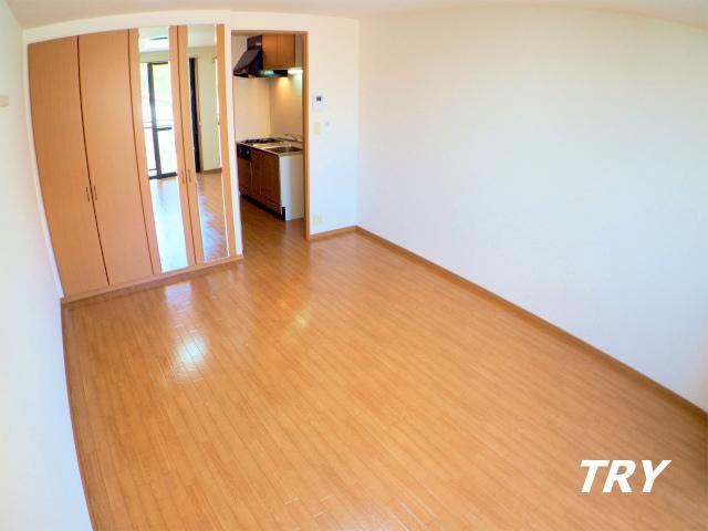 �y�Q���z�@