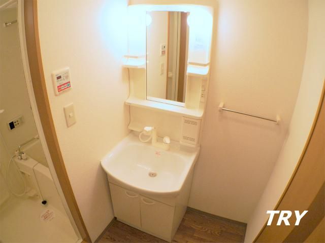 �y���ʏ��z�@