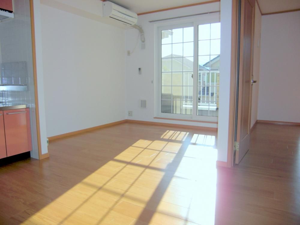 �y�����E���r���O�z�@