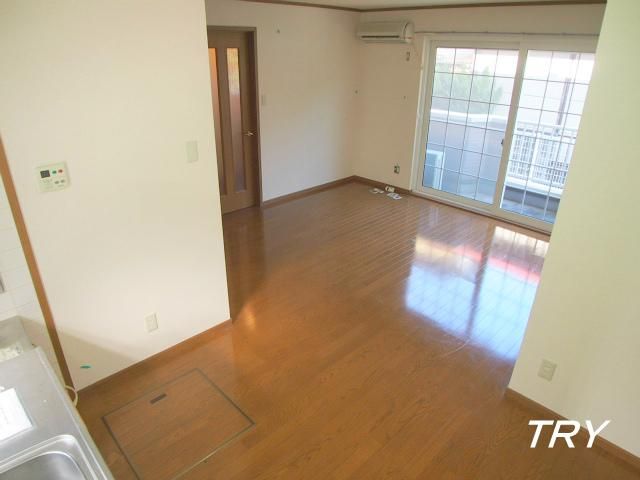 �y���ԁE���r���O�z�@