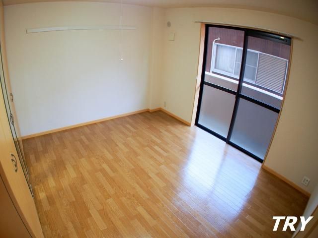 �y�Q���z�@