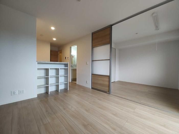 �y���ԁE���r���O�z�@