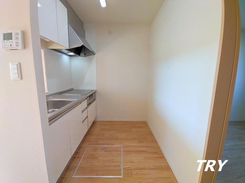 �y�L�b�`���z�@