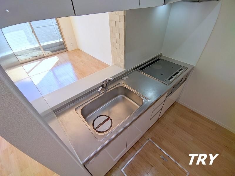 �y�L�b�`���z�@