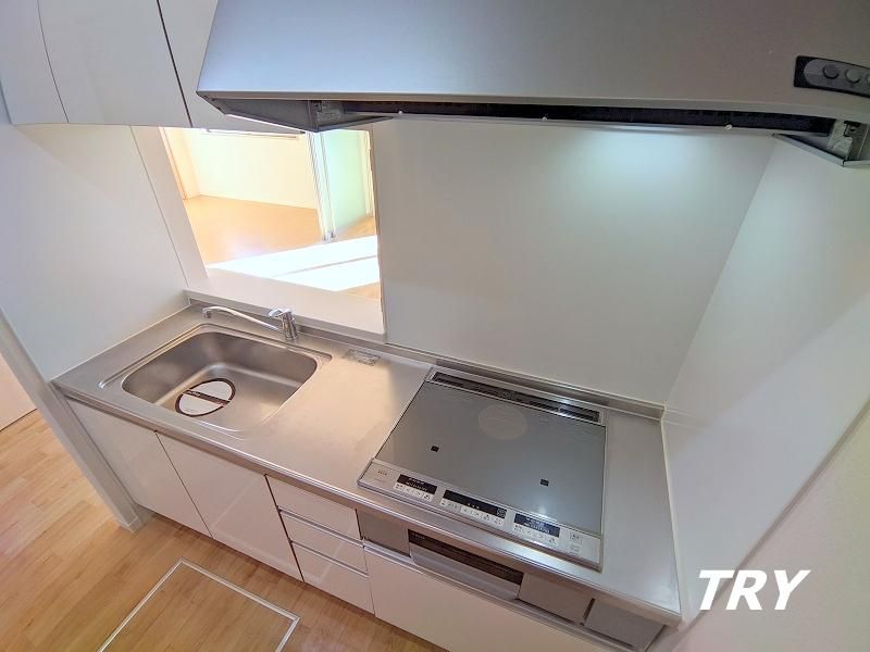 �y�L�b�`���z�@