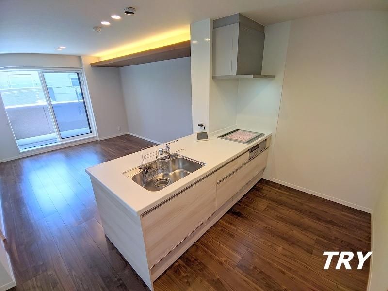 �y�L�b�`���z�@