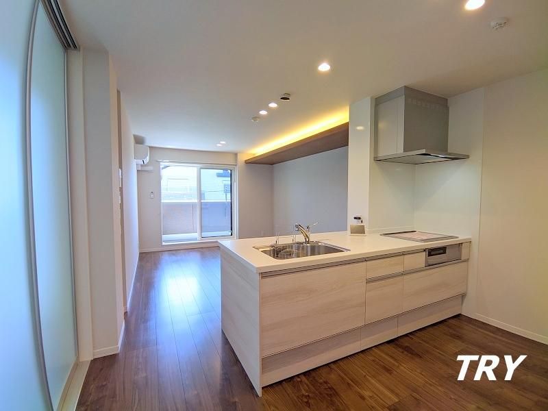 �y�L�b�`���z�@