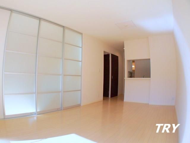 �y���ԁE���r���O�z�@