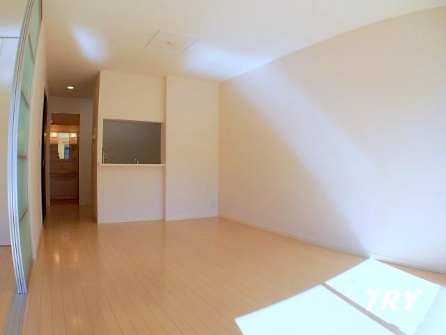 �y�����E���r���O�z�@