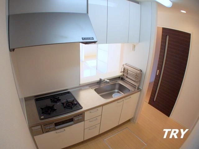 �y�L�b�`���z�@