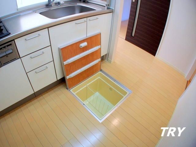 �y���[�z�@