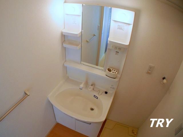 �y���ʏ��z�@