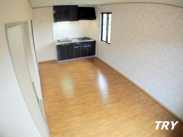 �y�����E���r���O�z�@�_�C�j���O