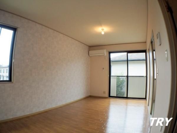 �y�����E���r���O�z�@�_�C�j���O