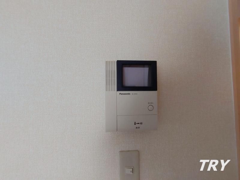 �y���̑��ݔ��z�@