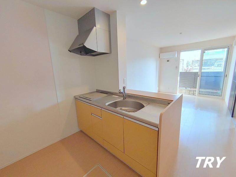 �y�L�b�`���z�@