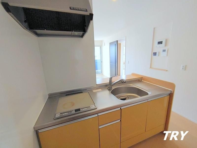 �y�L�b�`���z�@