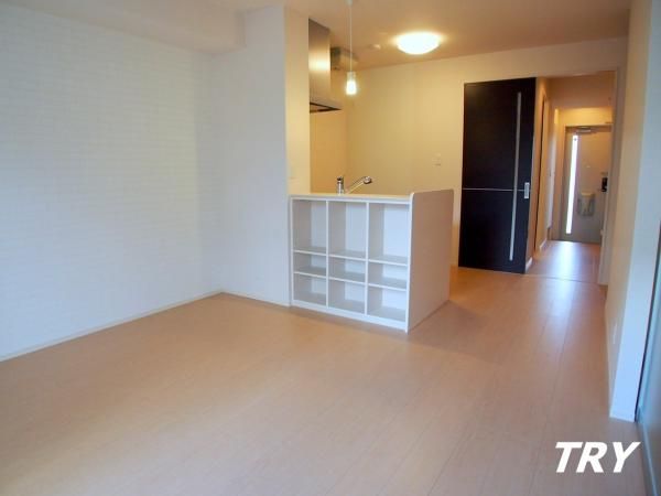 �y�����E���r���O�z�@