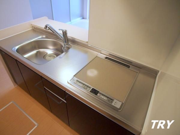 �y�L�b�`���z�@