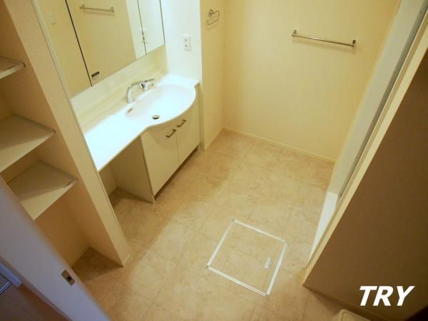 �y���ʏ��z�@