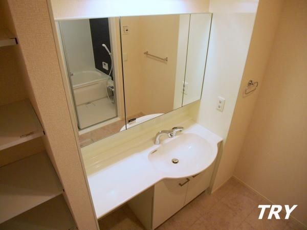 �y���ʏ��z�@