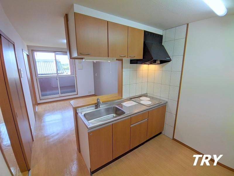 �y�L�b�`���z�@