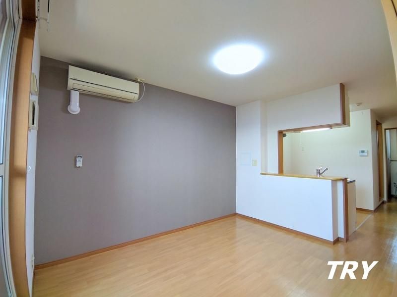 �y�����E���r���O�z�@