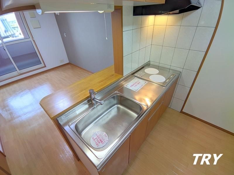 �y�L�b�`���z�@