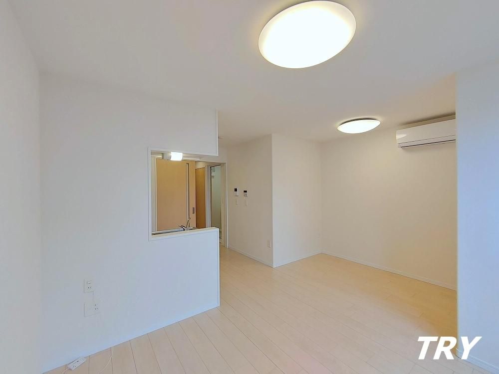 �y�����E���r���O�z�@