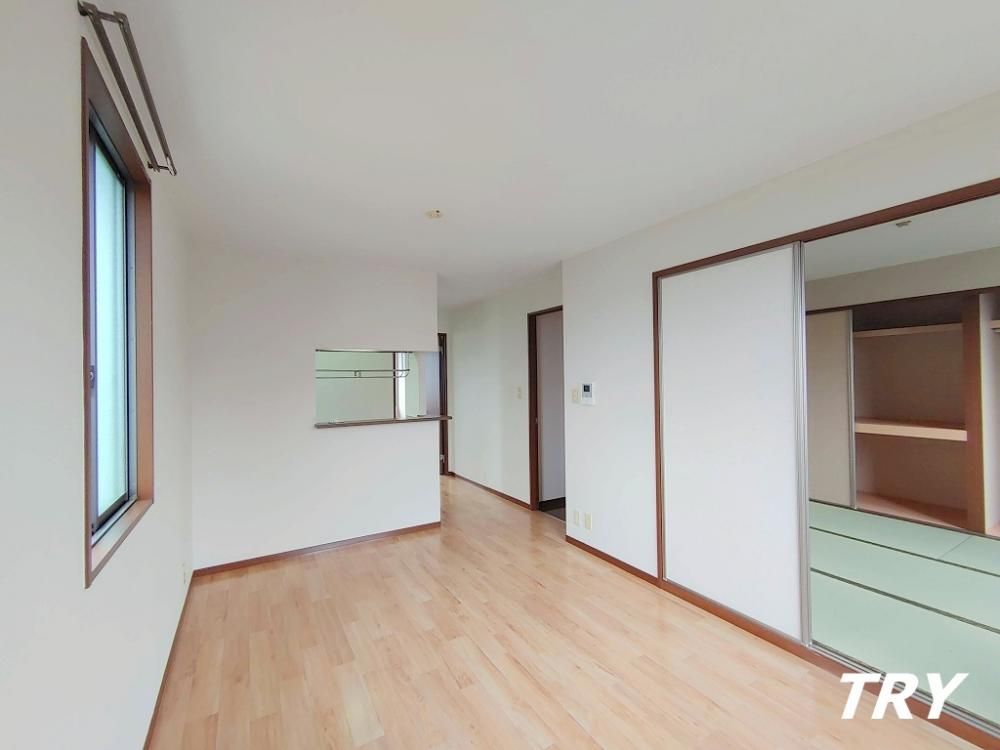 �y���ԁE���r���O�z�@