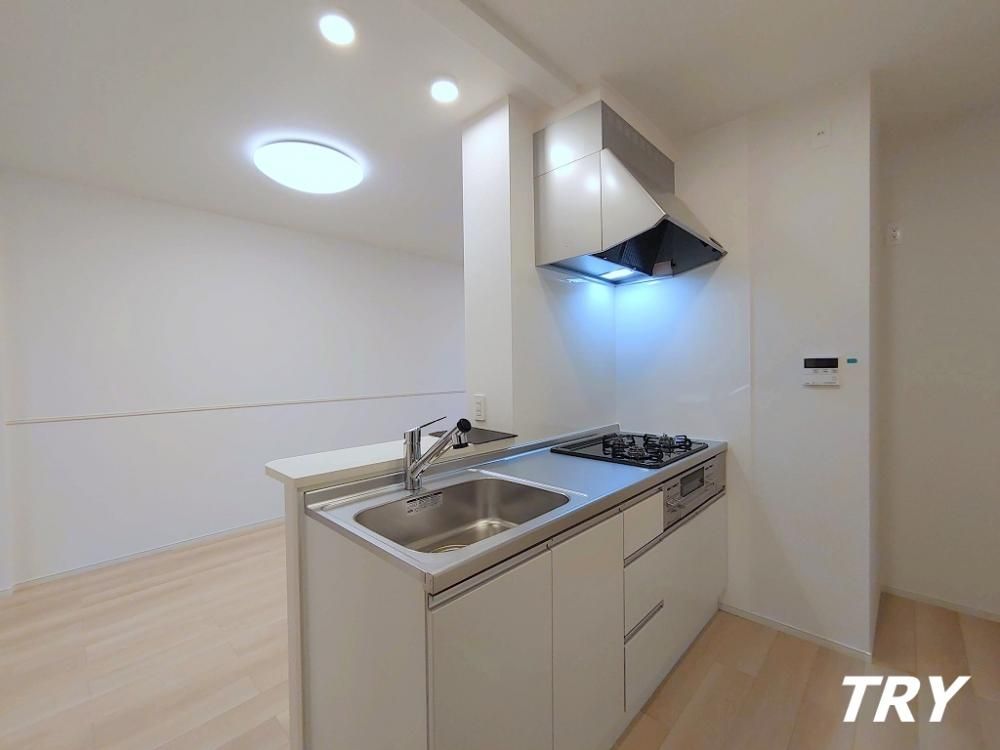 �y�L�b�`���z�@