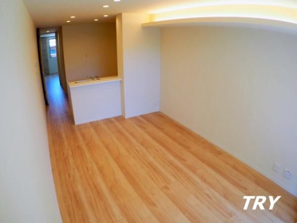 �y�����E���r���O�z�@