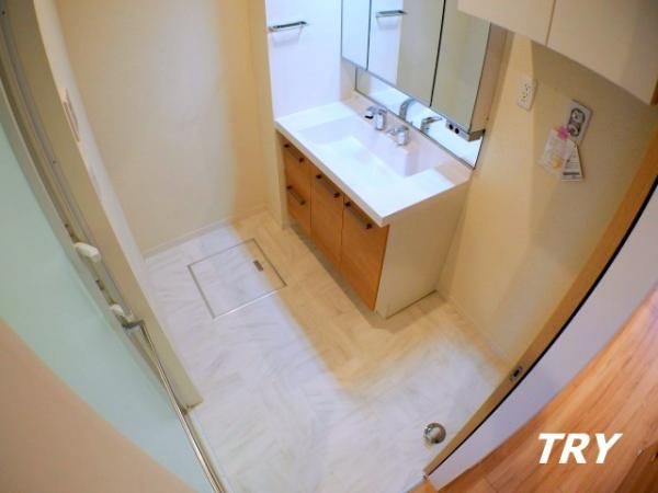 �y���ʏ��z�@