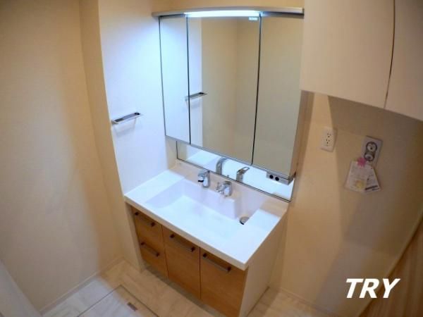 �y���ʏ��z�@