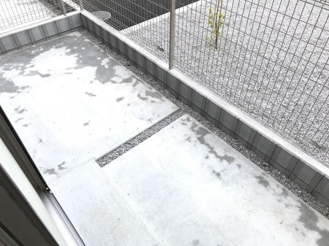 y[z@C[W