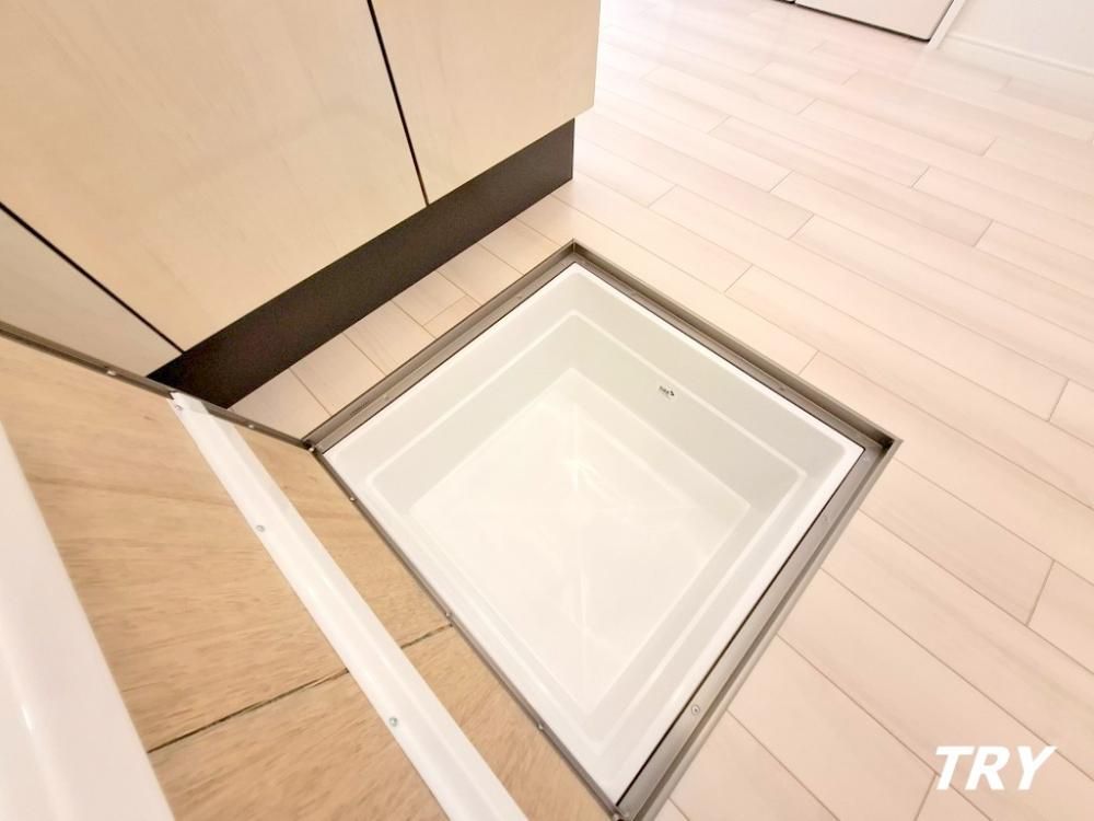 �y���[�z�@